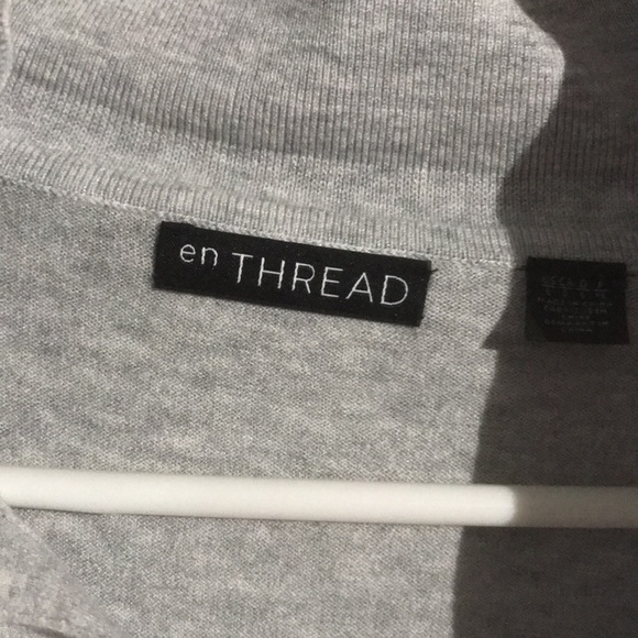 Grey Shirt - Threads - Picture 2 of 4